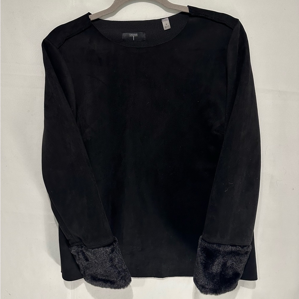 Tahari top